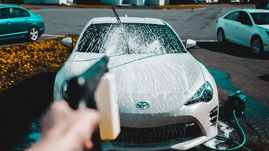 Cara Cuci Mobil Cepat