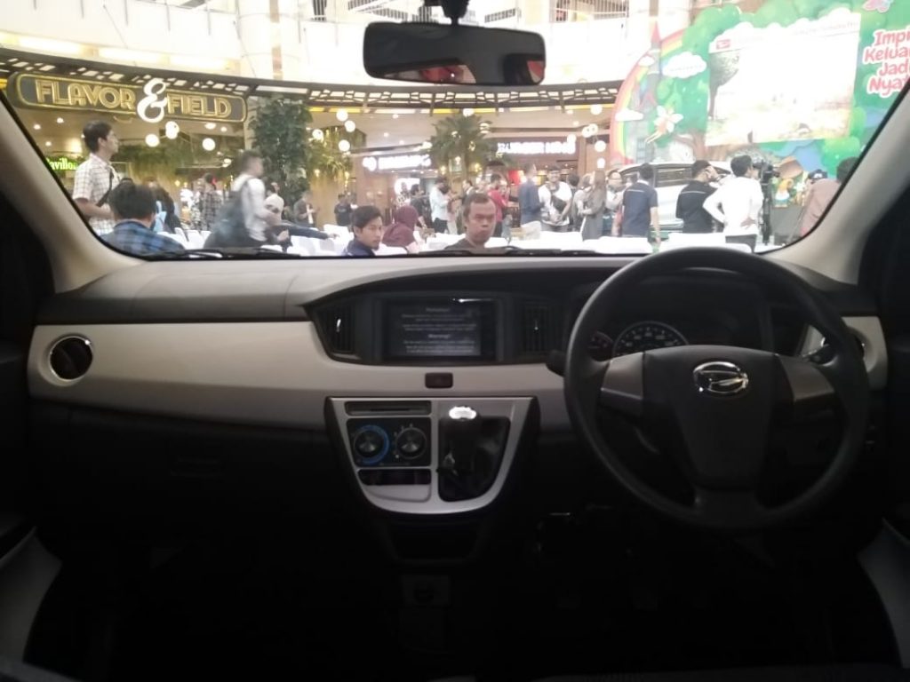 New Daihatsu Sigra