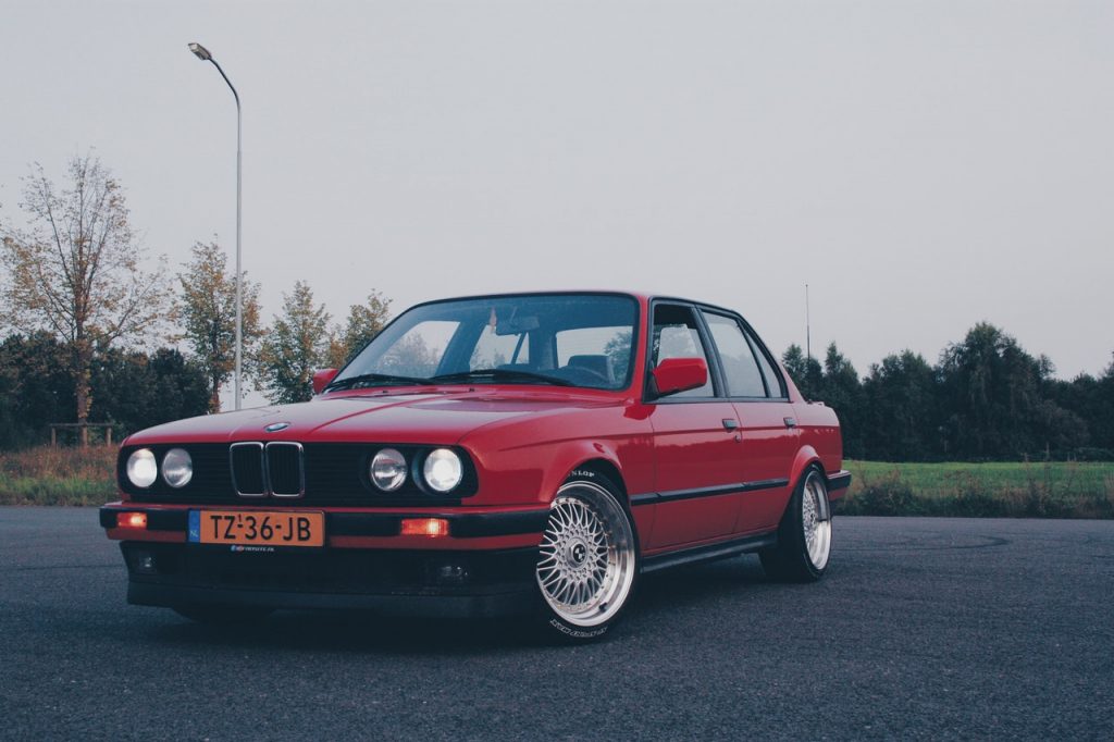 Beli mobil tua BMW
