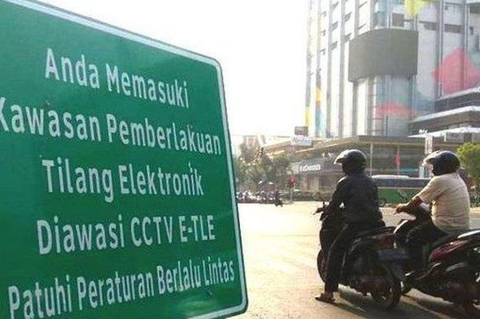 Tilang Elektronik di Surabaya