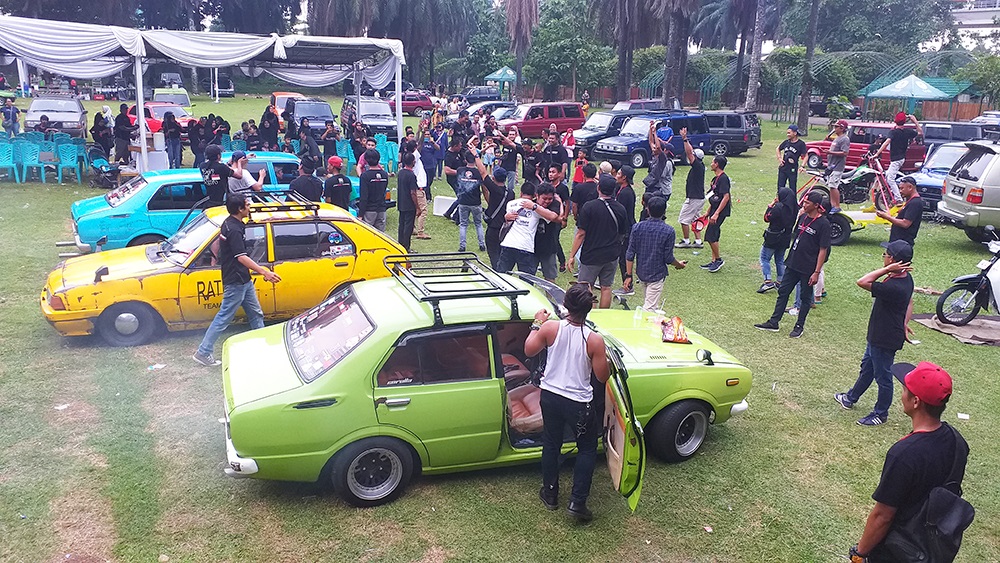 Perayaan ulang tahun Kijang Retro Indonesia