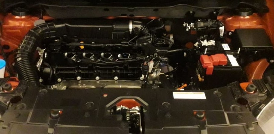 Perbedaan Suzuki Ertiga dan XL7 salah satunya di performa mesin