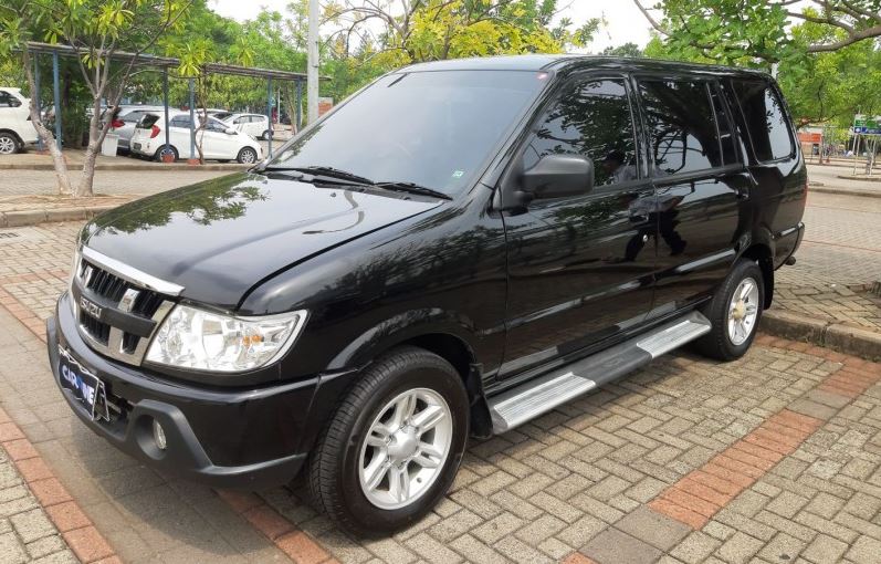 Mobil bekas murah Isuzu Panther