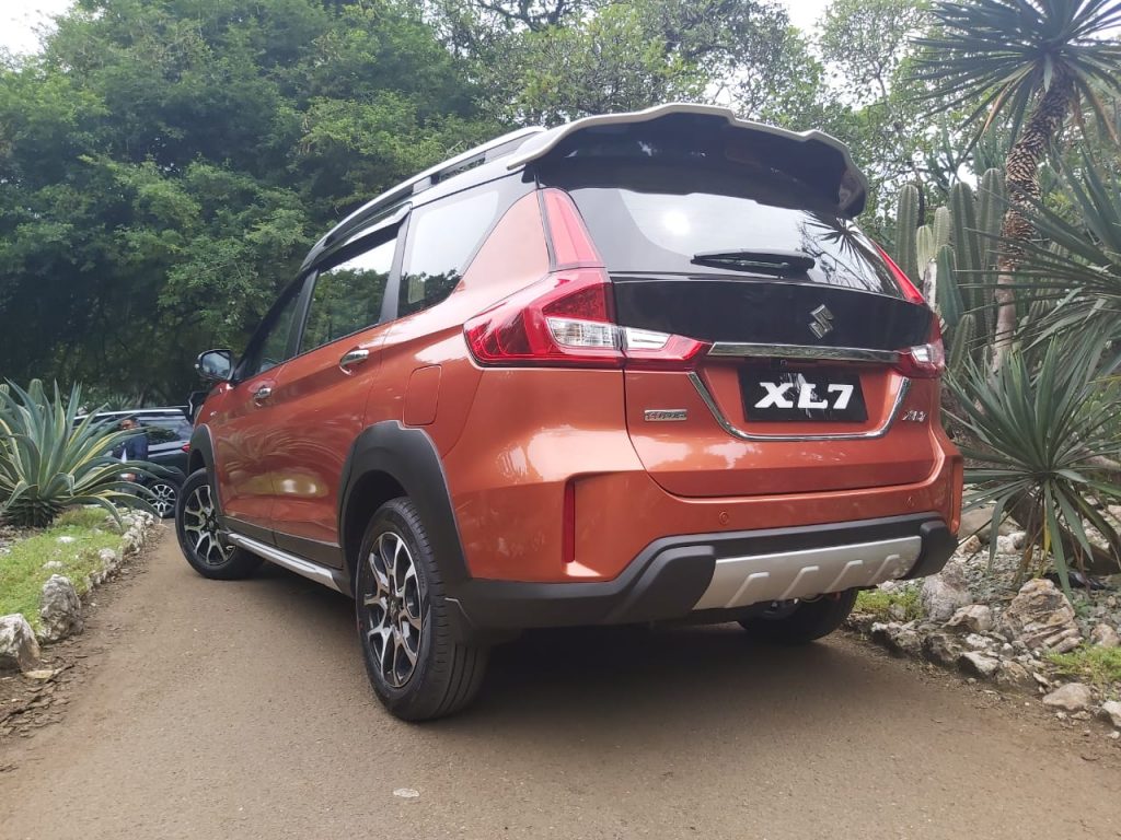 Upgrade tampilan Suzuki Ertiga ke XL7