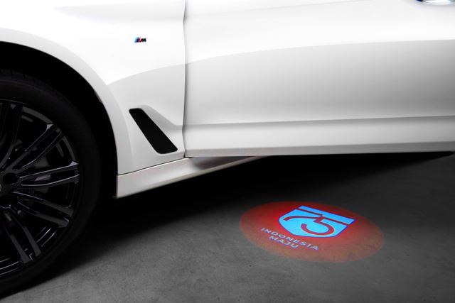 BMW 520i Edition 75_2 (1)