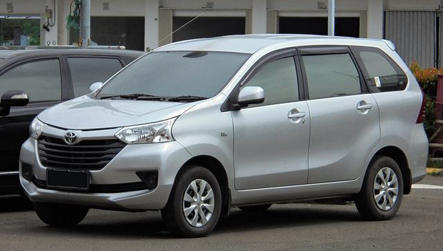 Toyota Avanza E