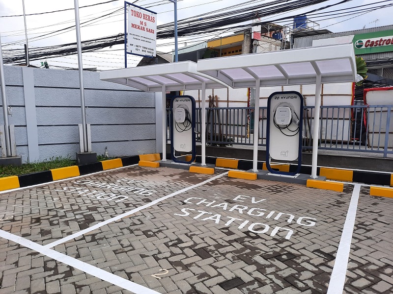 Charging Station Hyundai Pondok Gede