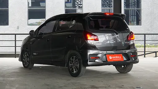 Daihatsu Ayla 1.0 X 2020.webp