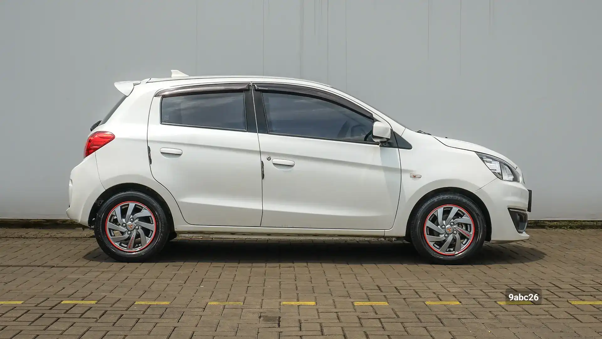 Mitsubishi Mirage 1.2 Exceed 2012