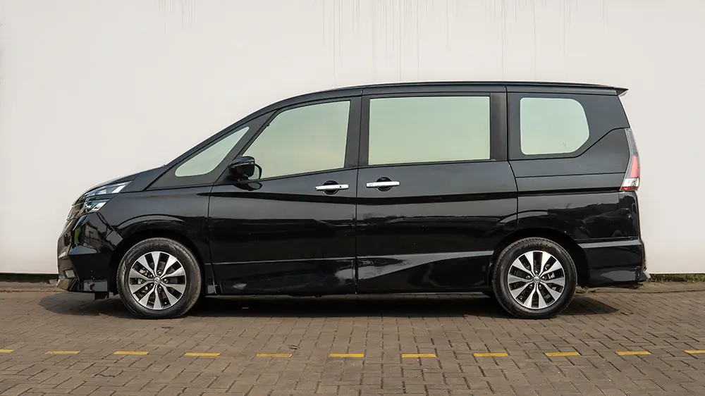 Rekomendasi Tipe Mobil Nissan Evalia Terbaik dari Caroline.id