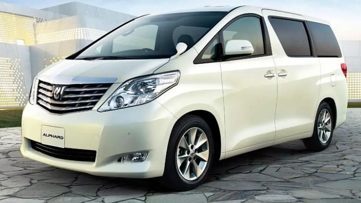 Toyota Alphard.webp