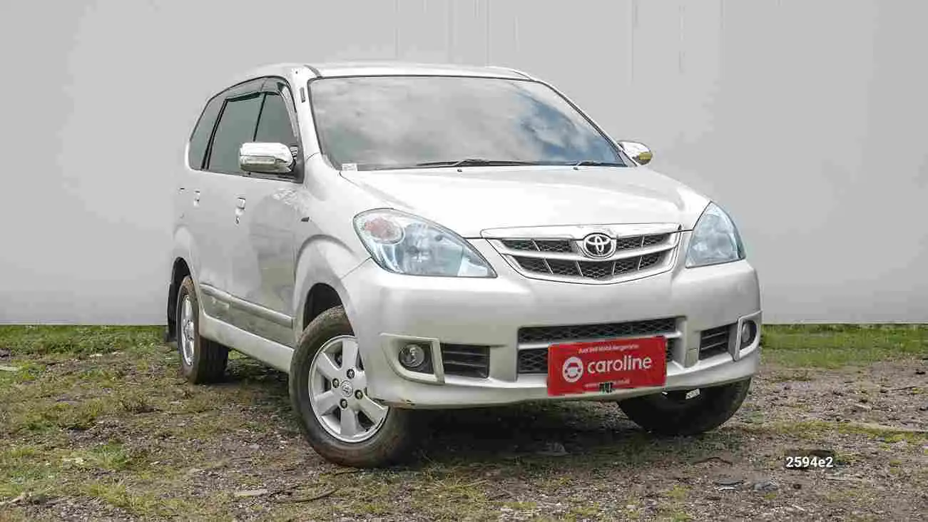 Toyota Avanza 1.3 E A T (2012).webp