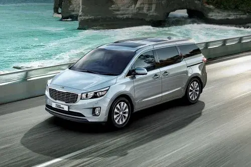 kia grand sedona.webp